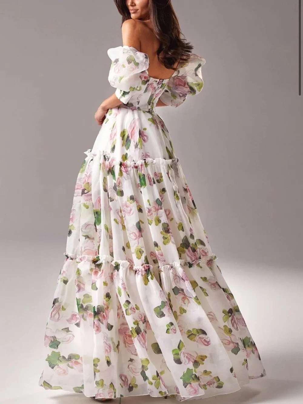Milla Nova - Apple Blossom Feminine voluminous sheer sleeves dress